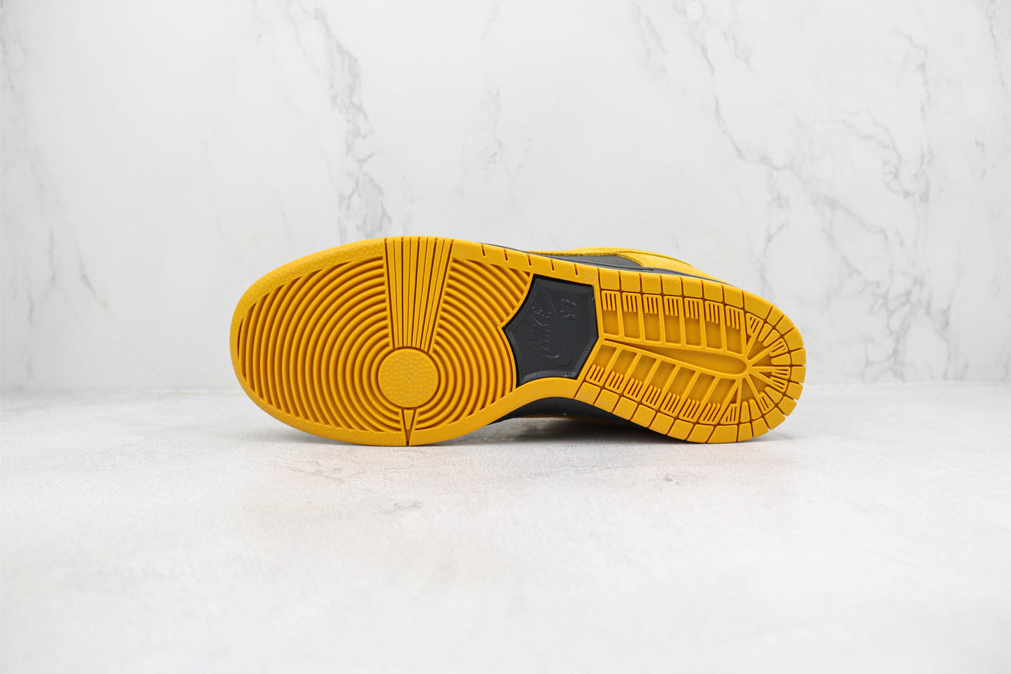 Nike SB Dunk Low Pro "Iowa"