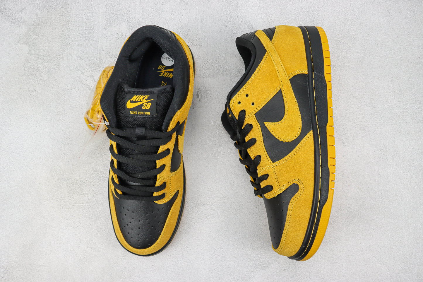 Nike SB Dunk Low Pro "Iowa"