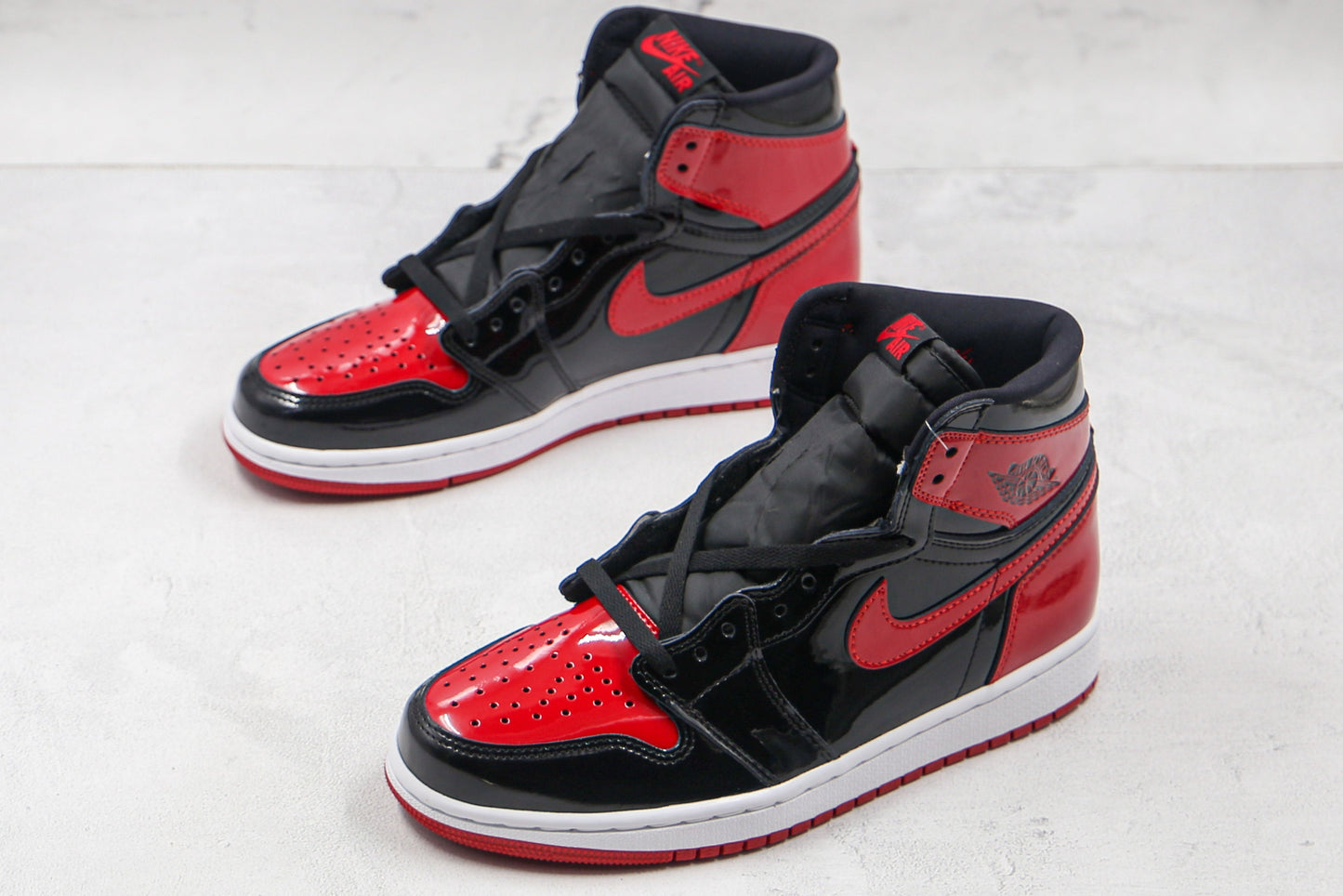 Jordan 1 Retro High OG 'Patent Bred'