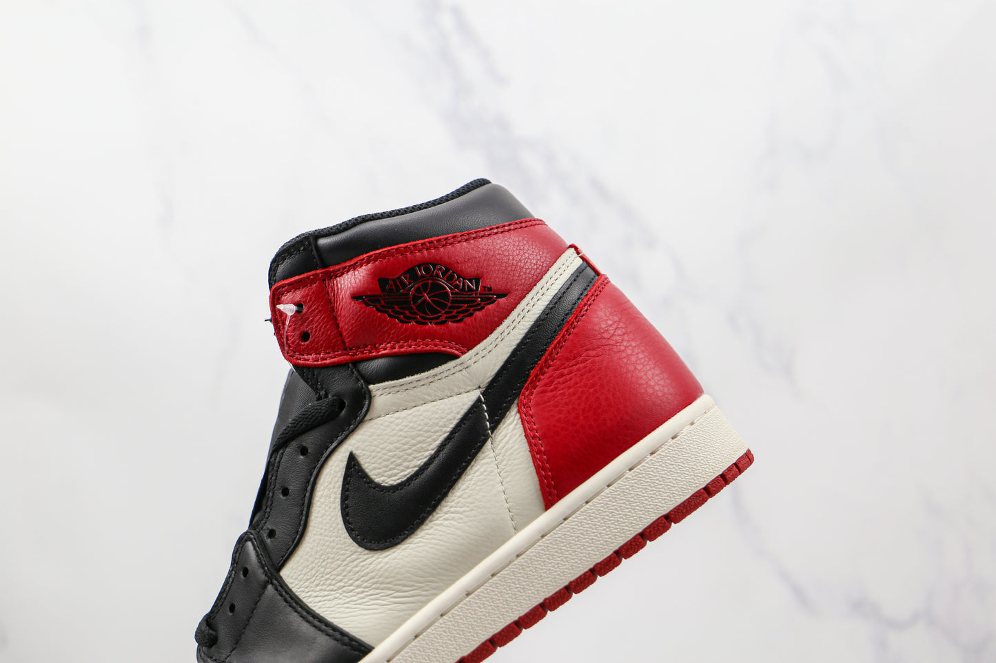 Jordan 1 Retro High OG 'Bred Toe'