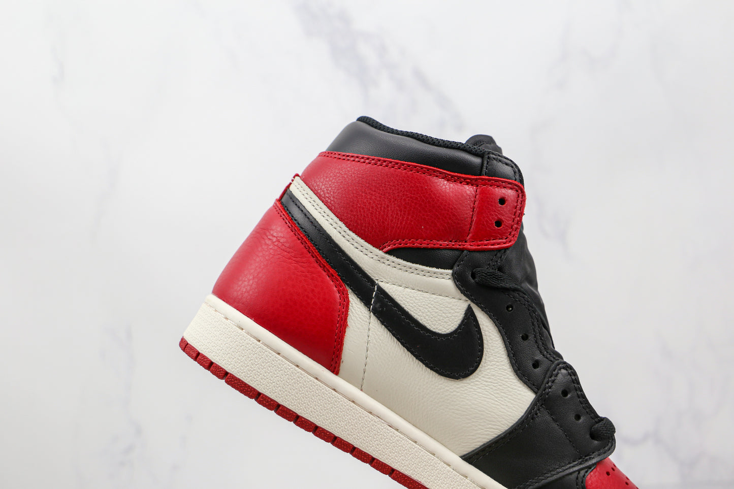 Jordan 1 Retro High OG 'Bred Toe'