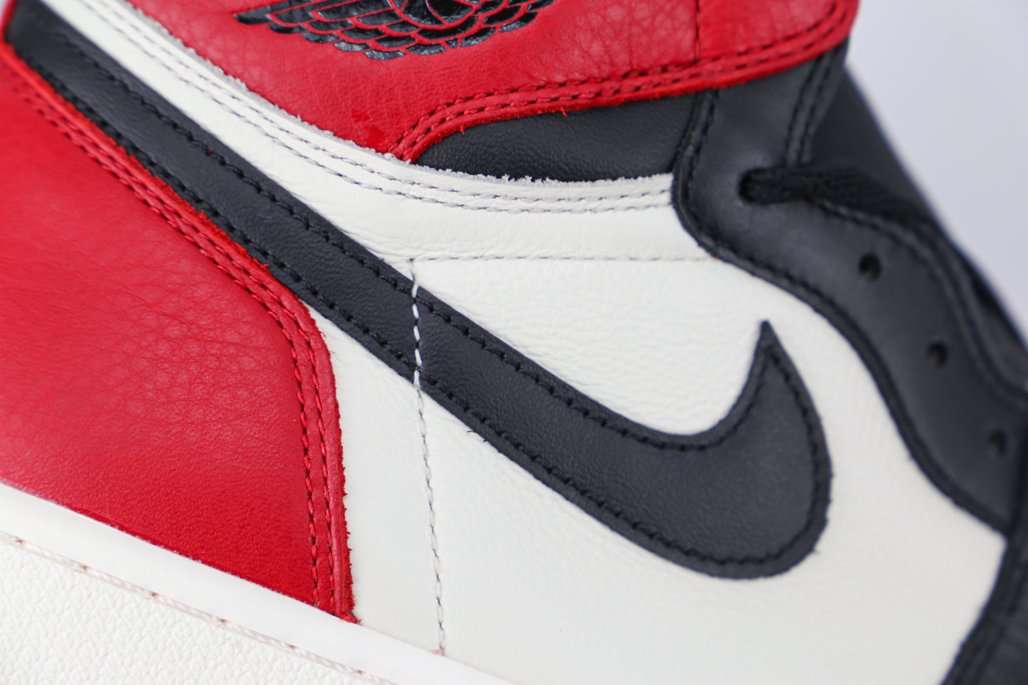 Jordan 1 Retro High OG 'Bred Toe'