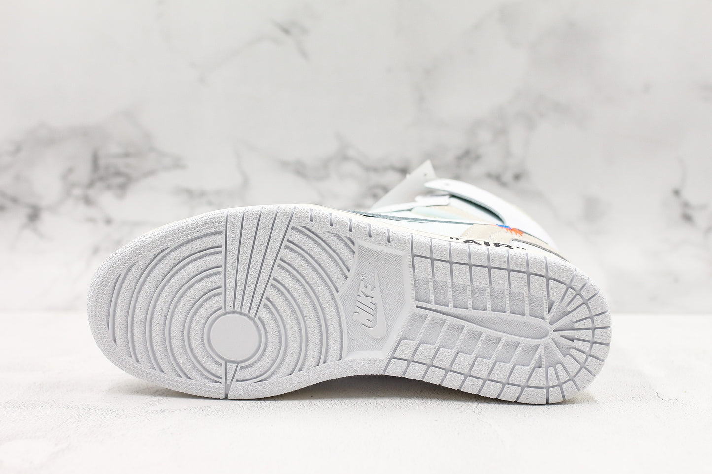 Off-White x Air Jordan 1 High White Europe Exclusive