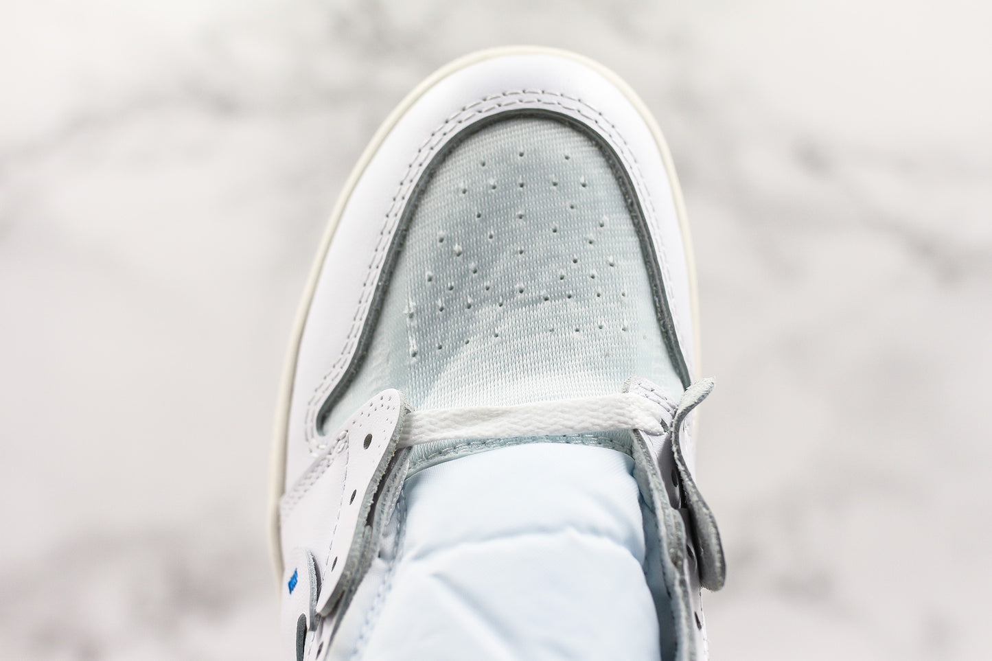Off-White x Air Jordan 1 High White Europe Exclusive