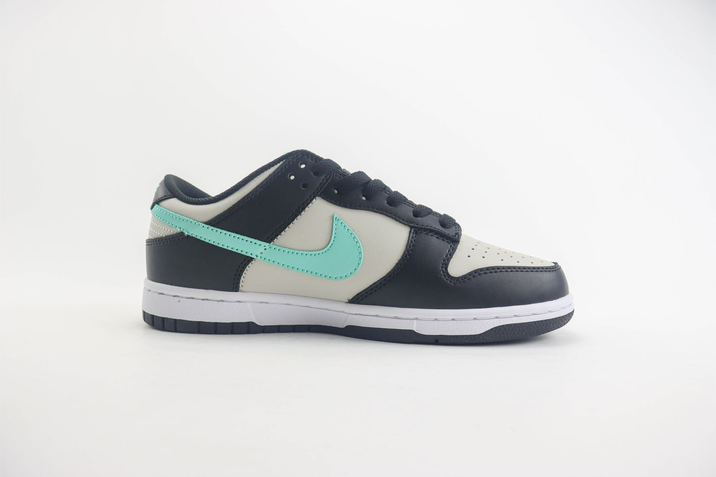 Nike Dunk Low "Tropical Twist"
