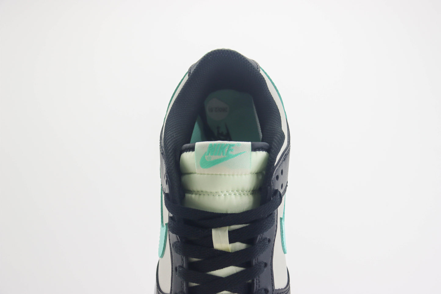 Nike Dunk Low "Tropical Twist"