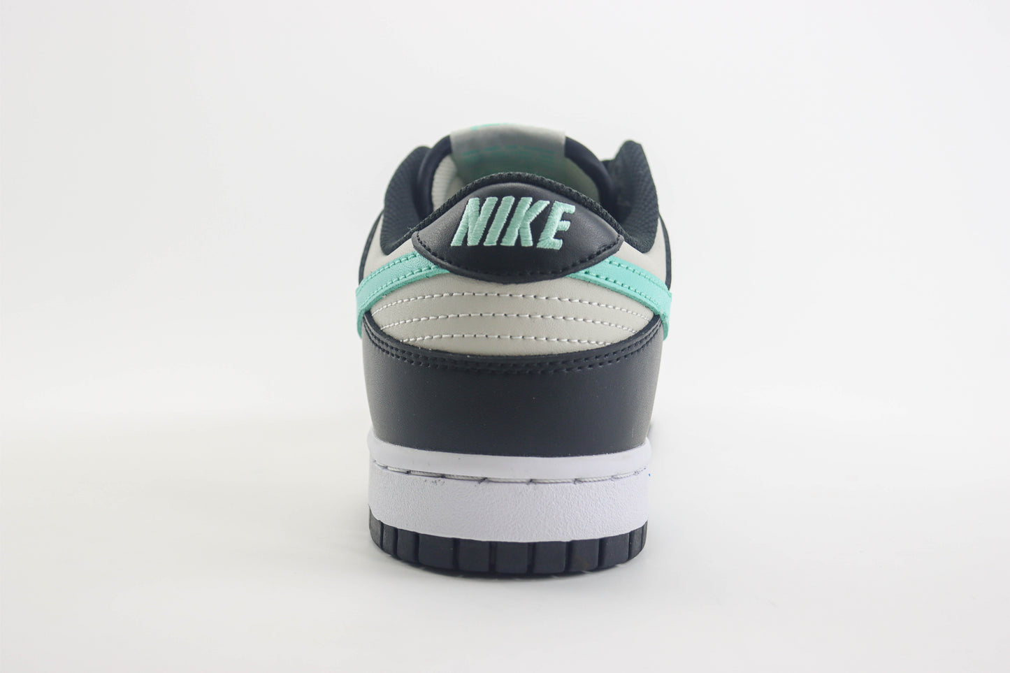 Nike Dunk Low "Tropical Twist"