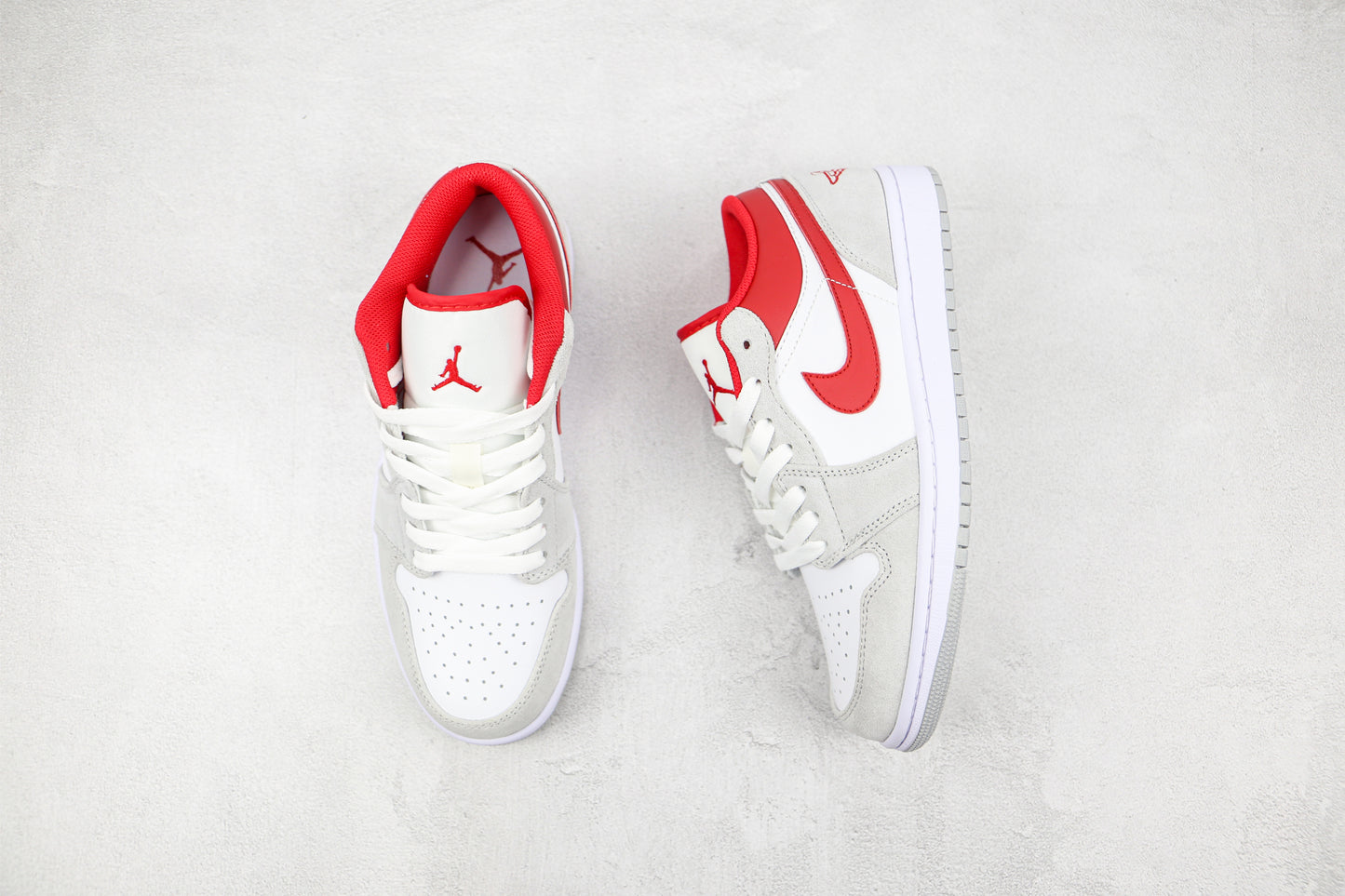 Jordan 1 Low SE 'Light Smoke Grey Gym Red'