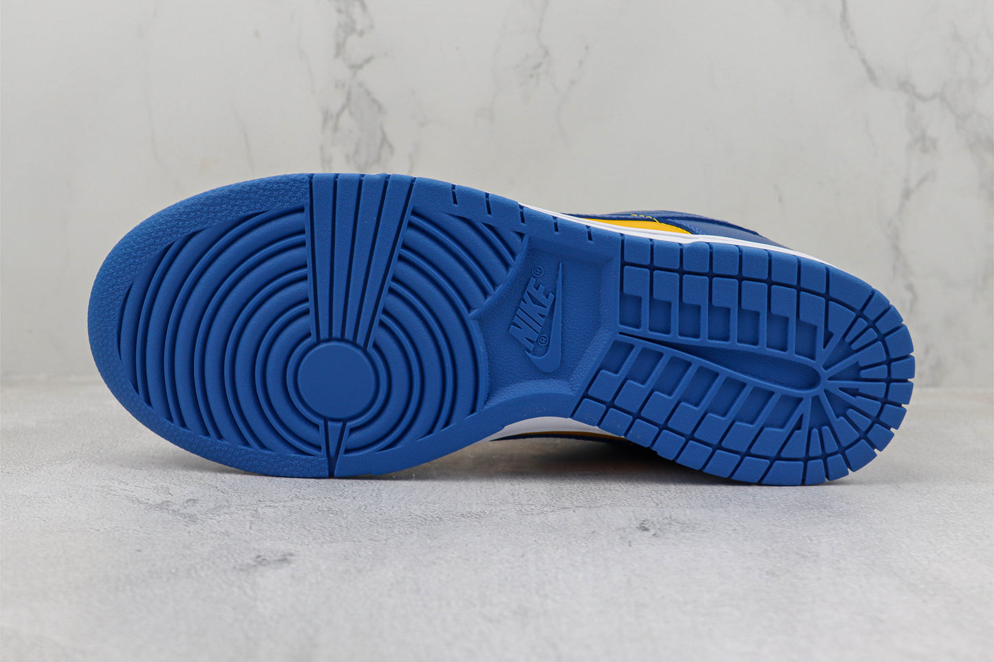 Nike Dunk Low Ucla