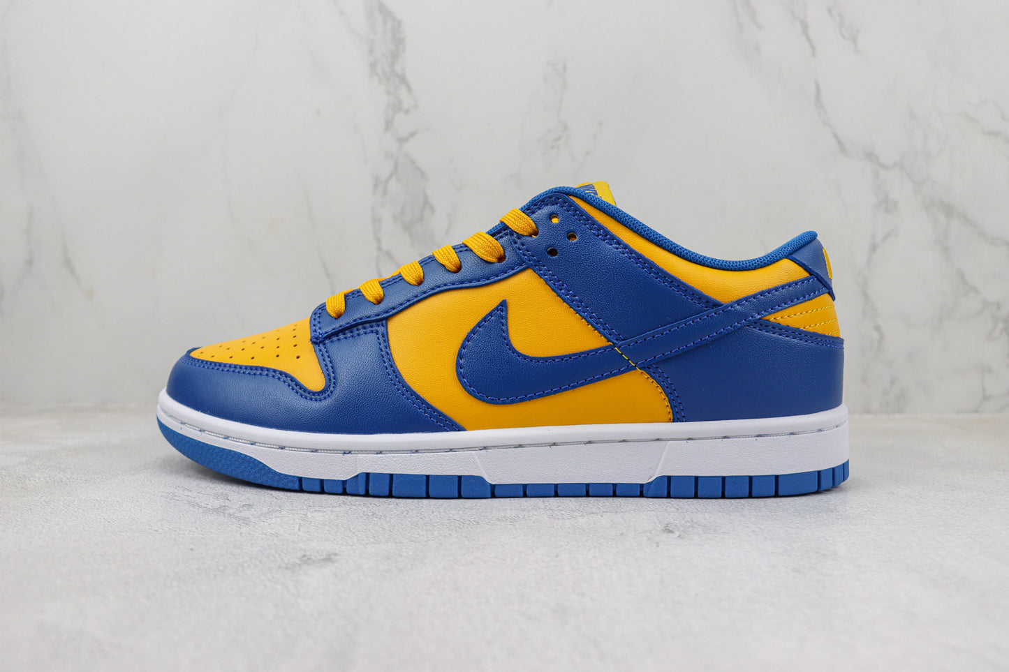 Nike Dunk Low Ucla
