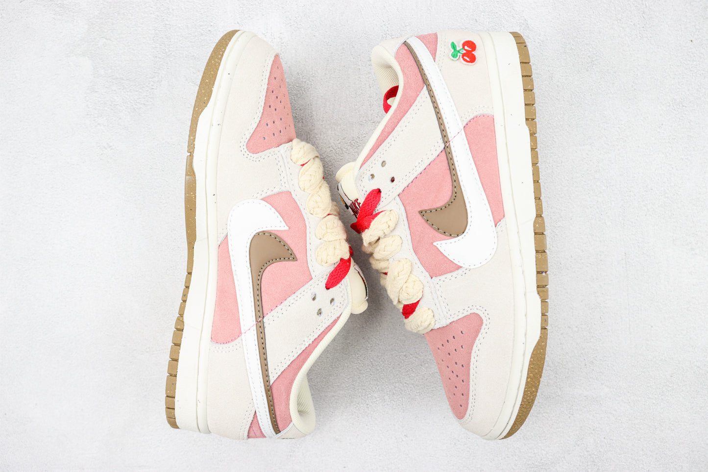 Nike Dunk low Cherry Powder