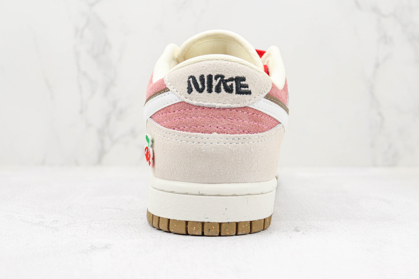 Nike Dunk low Cherry Powder