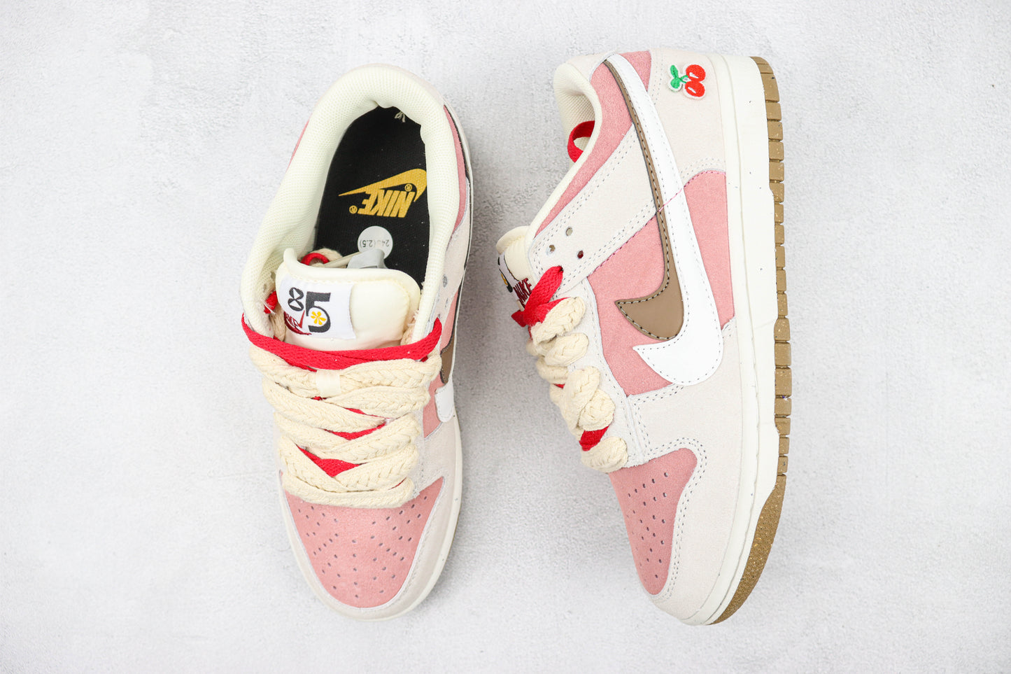 Nike Dunk low Cherry Powder