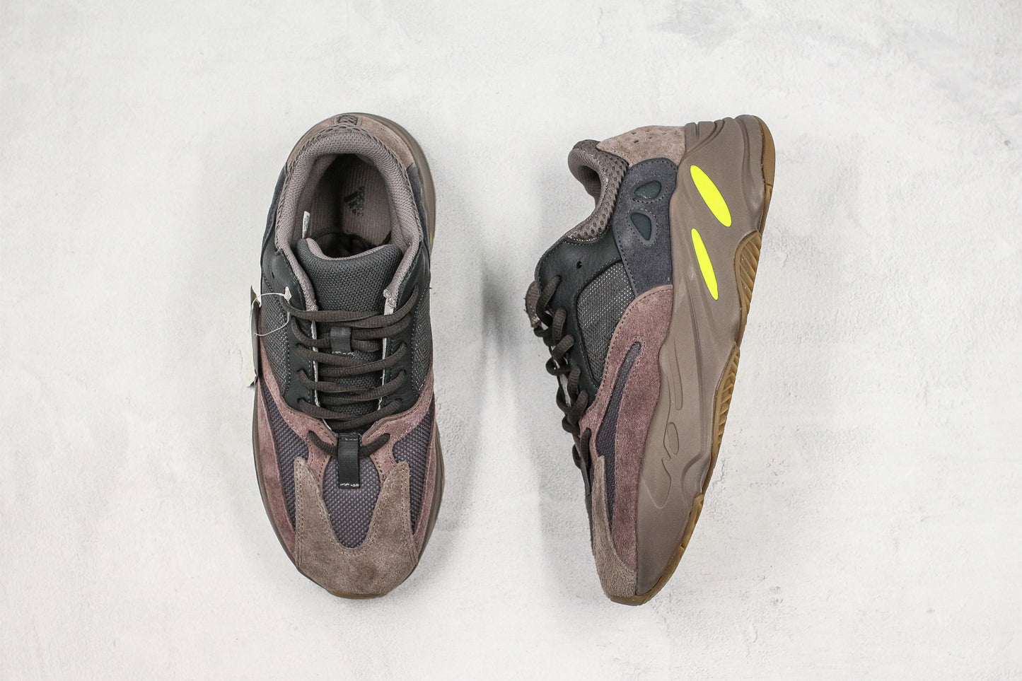 Yeezy Boost 700 Mauve