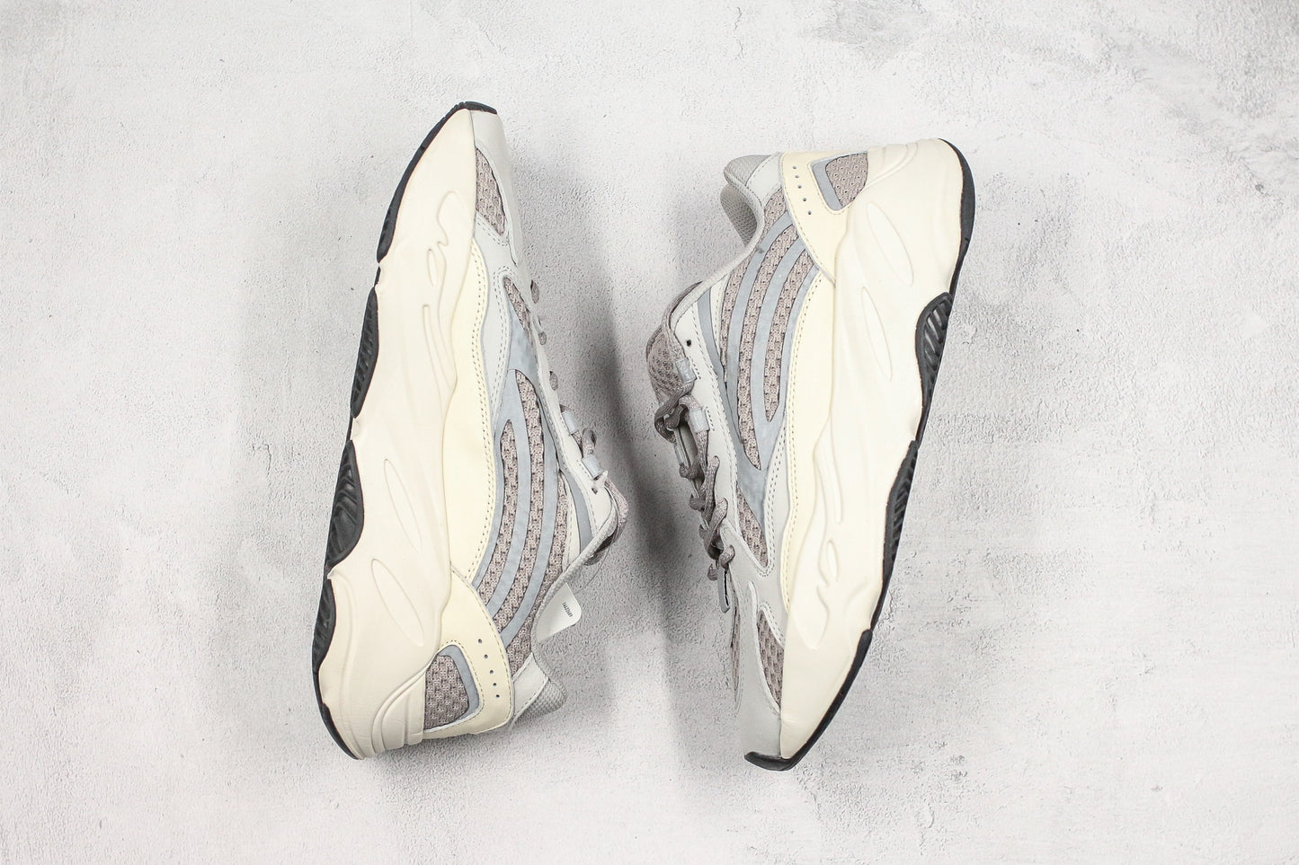 Yeezy 700 V2 Static