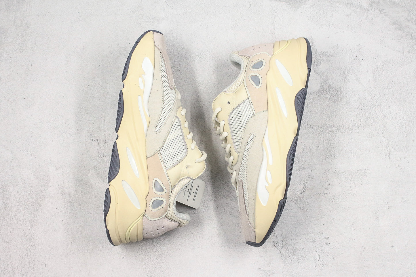 Yeezy 700 v1 Analog