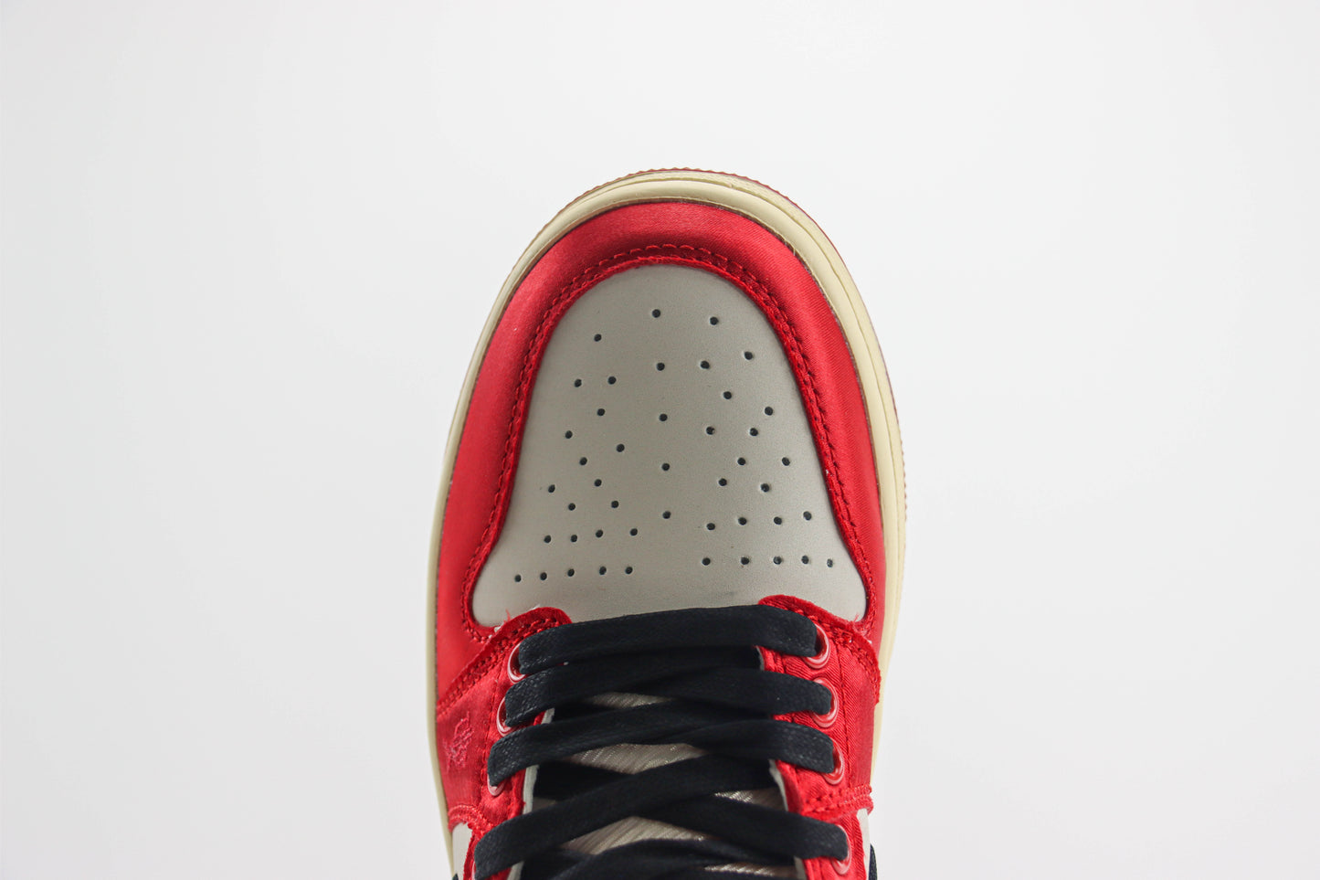 Jordan 1 Low OG x Trophy Room White