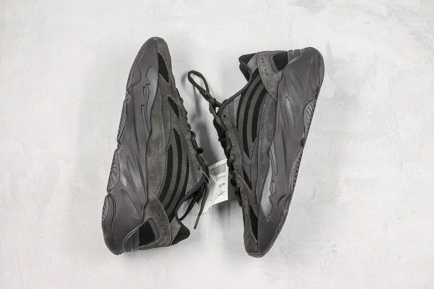 Yeezy Boost 700 V2 Vanta