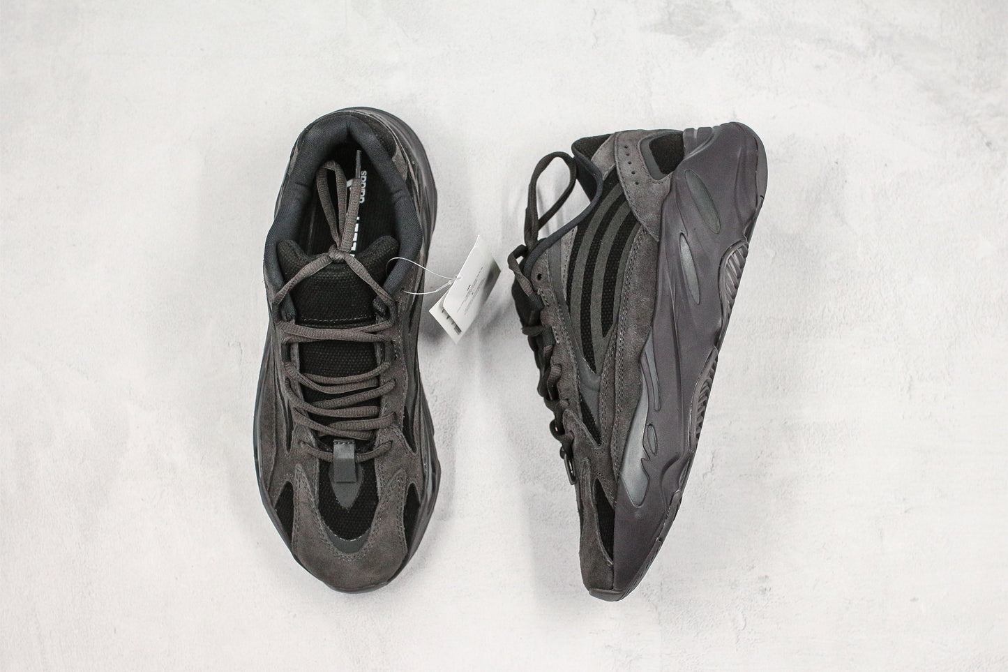 Yeezy Boost 700 V2 Vanta