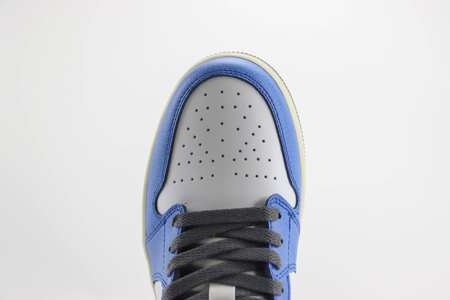 Jordan 1 Low SE Flight Vintage