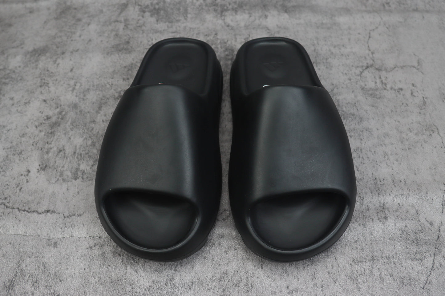 Yeezy Slide Black