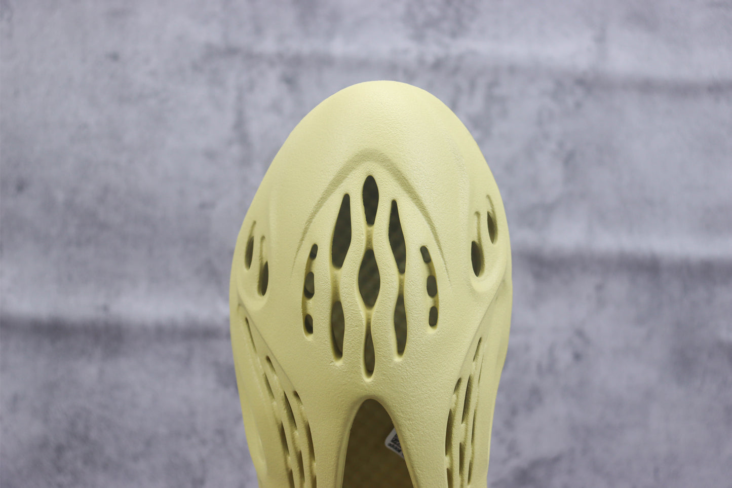 Yeezy Foam Runner Sulfur