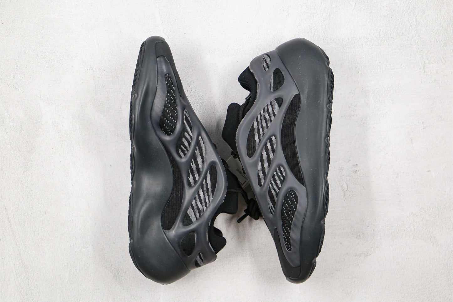 Adidas Yeezy 700 V3 'Alvah'