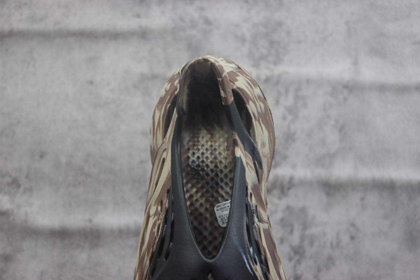 Yeezy Foam Runner MX Cinder