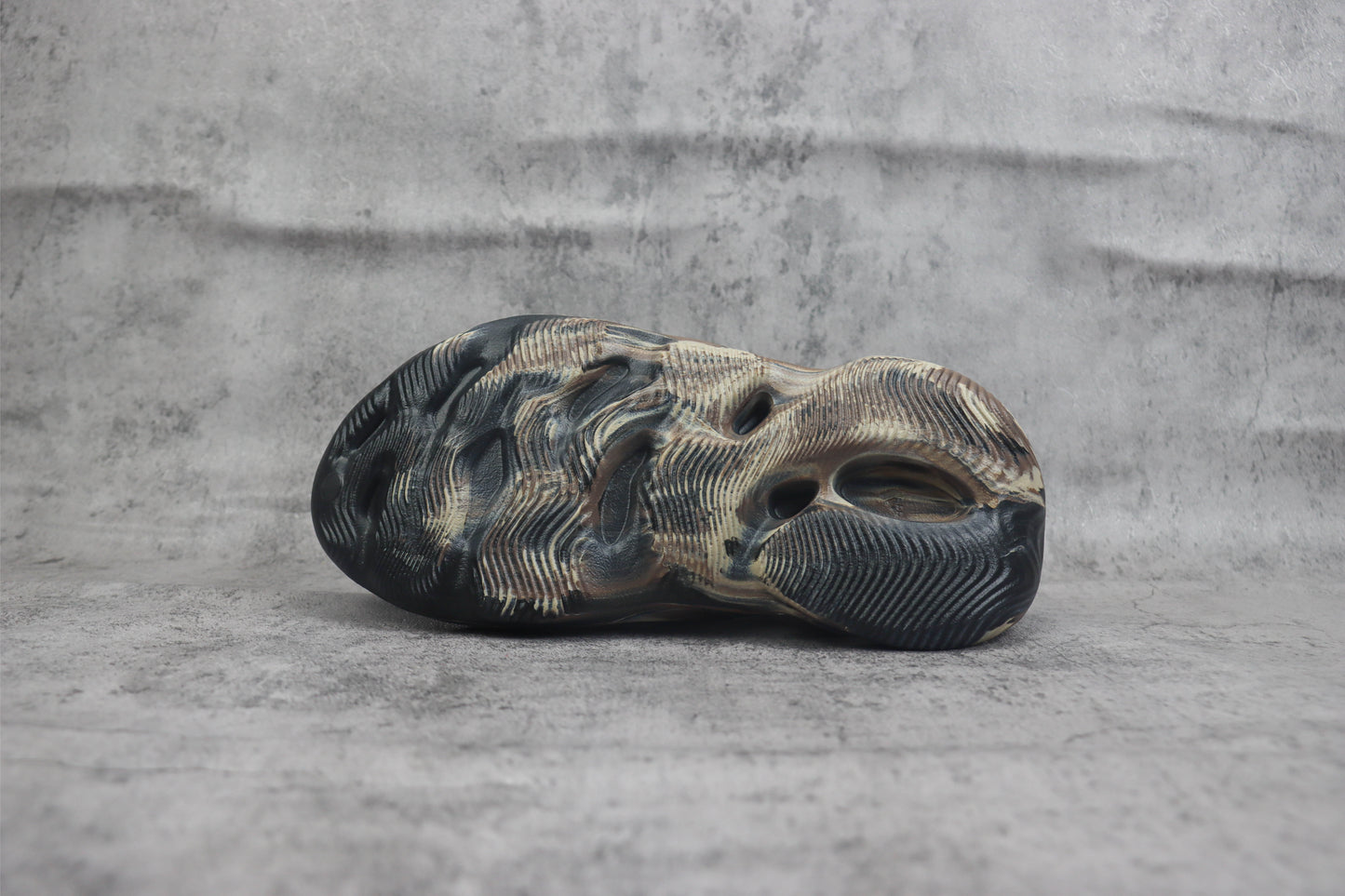 Yeezy Foam Runner MX Cinder