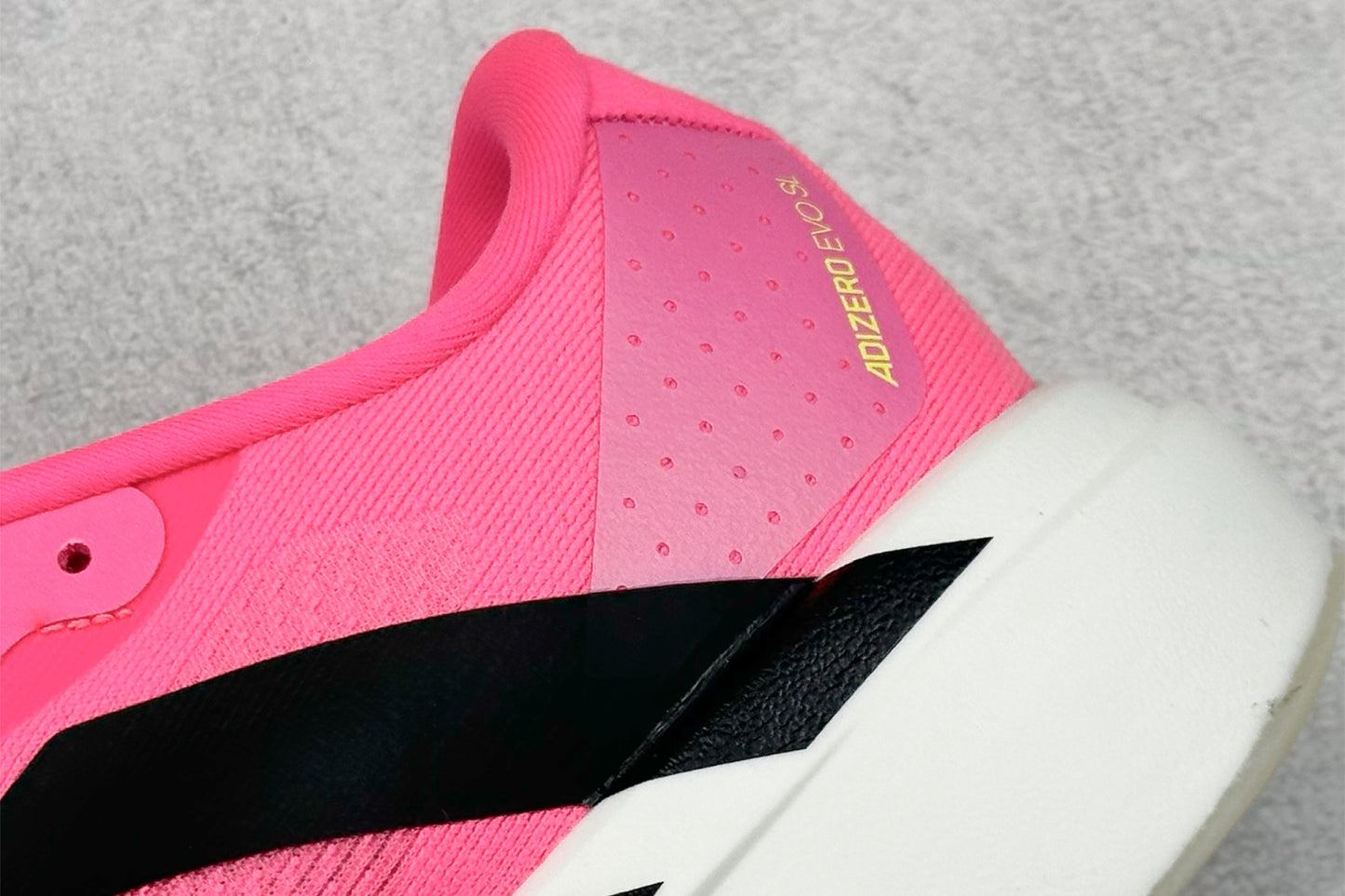 adidas Performance Women's Adizero Evo SL Continental Rosa