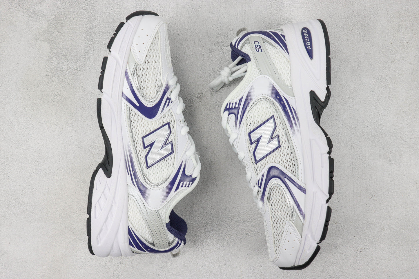 New Balance 530 White Dark Mercury