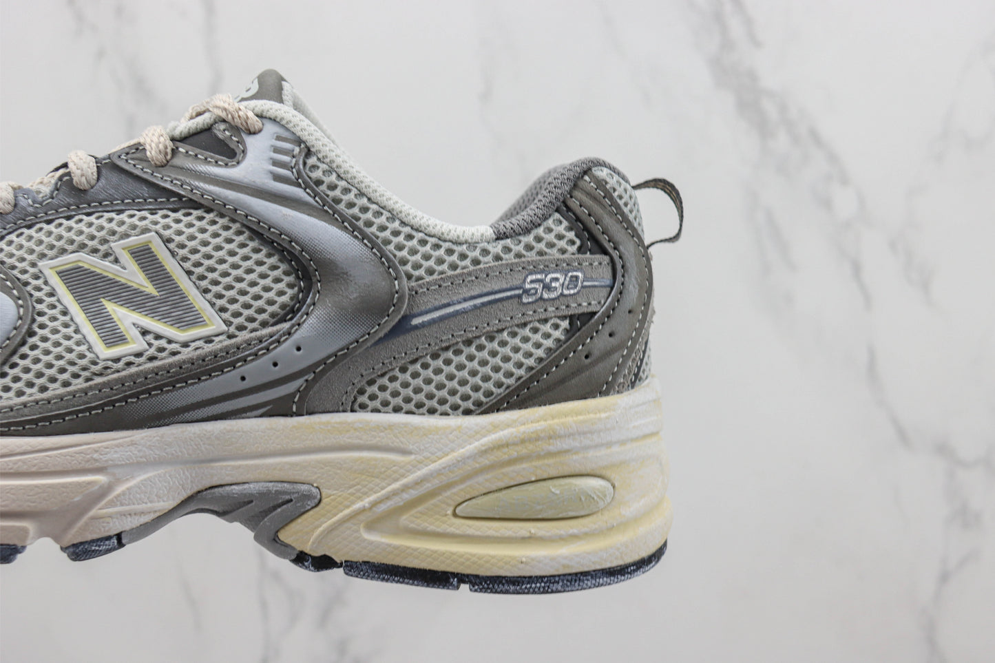 New Balance 530 “Vintage Grey”
