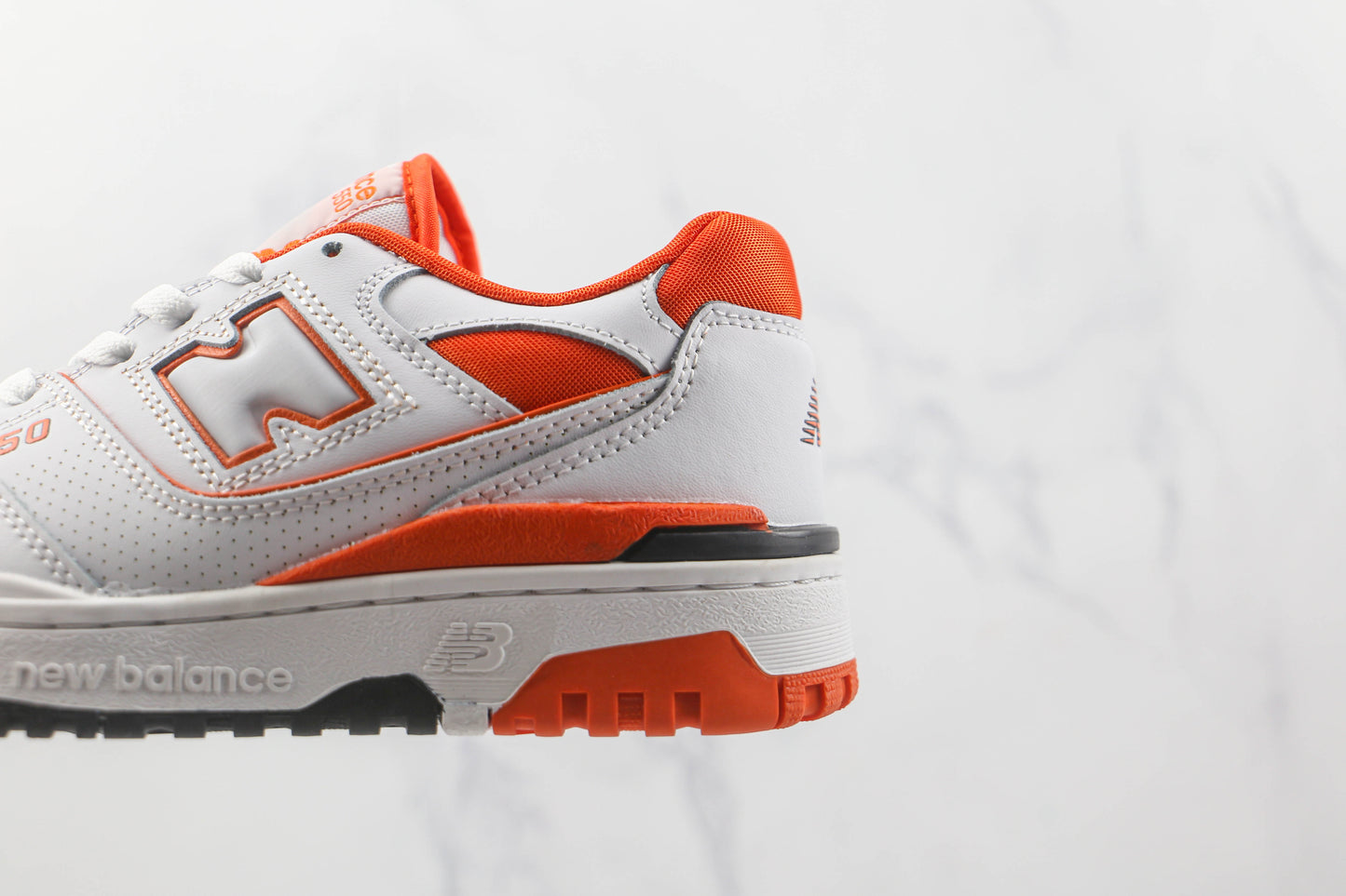 NB 550 Branco e Laranja