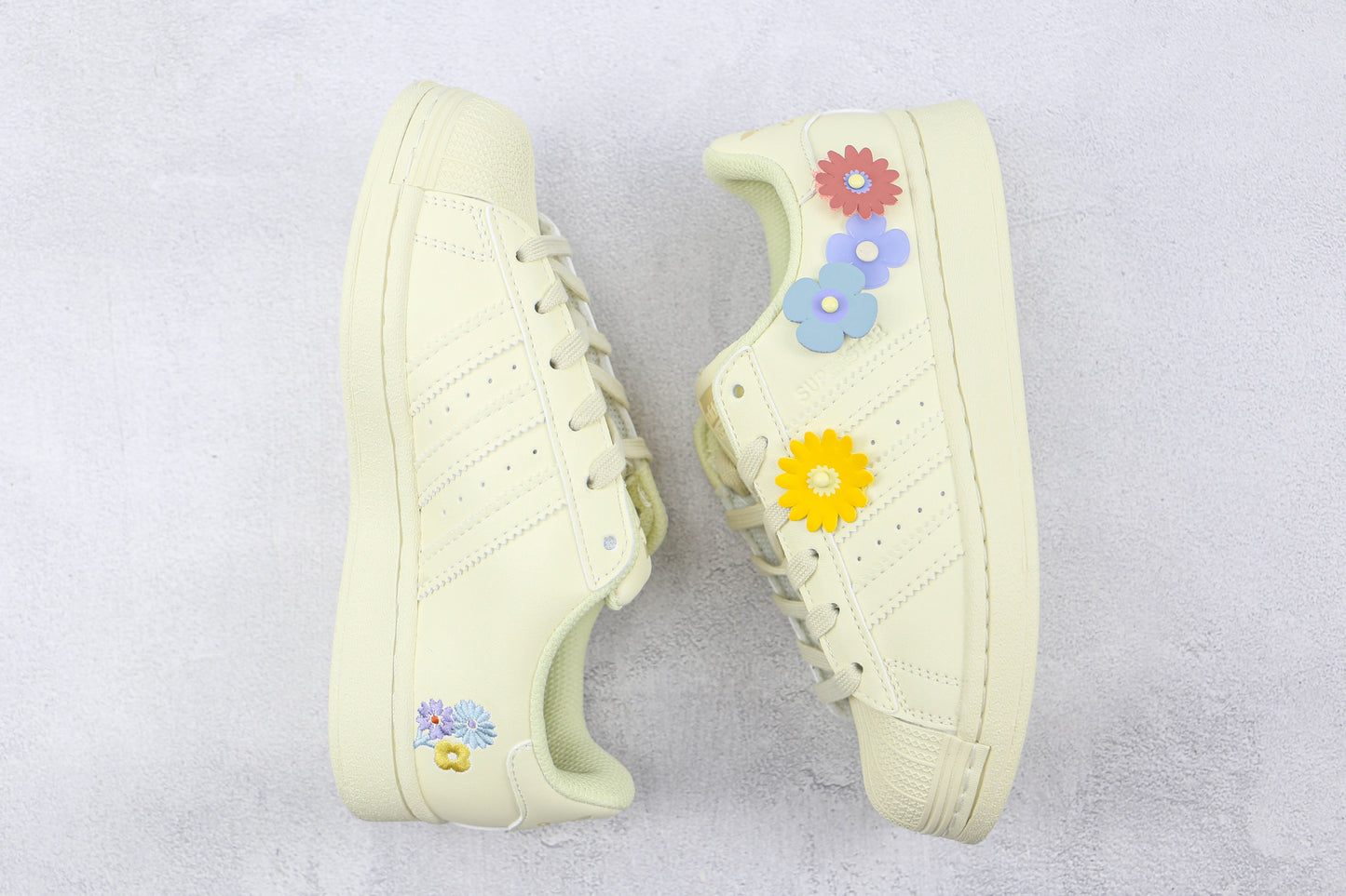 Adidas Originals Superstar Flowers