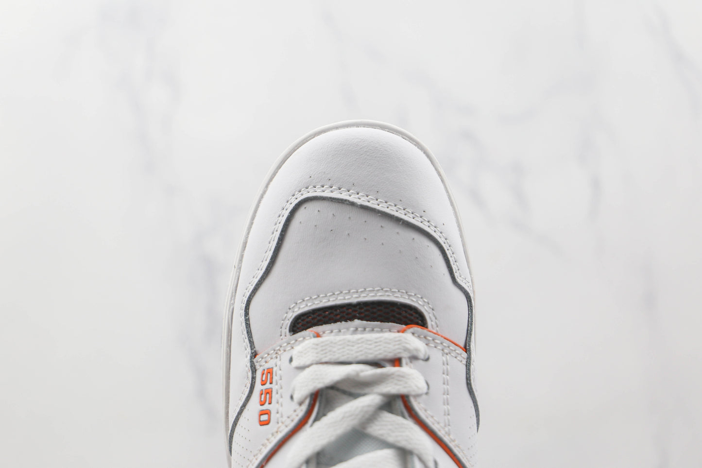 NB 550 Branco e Laranja