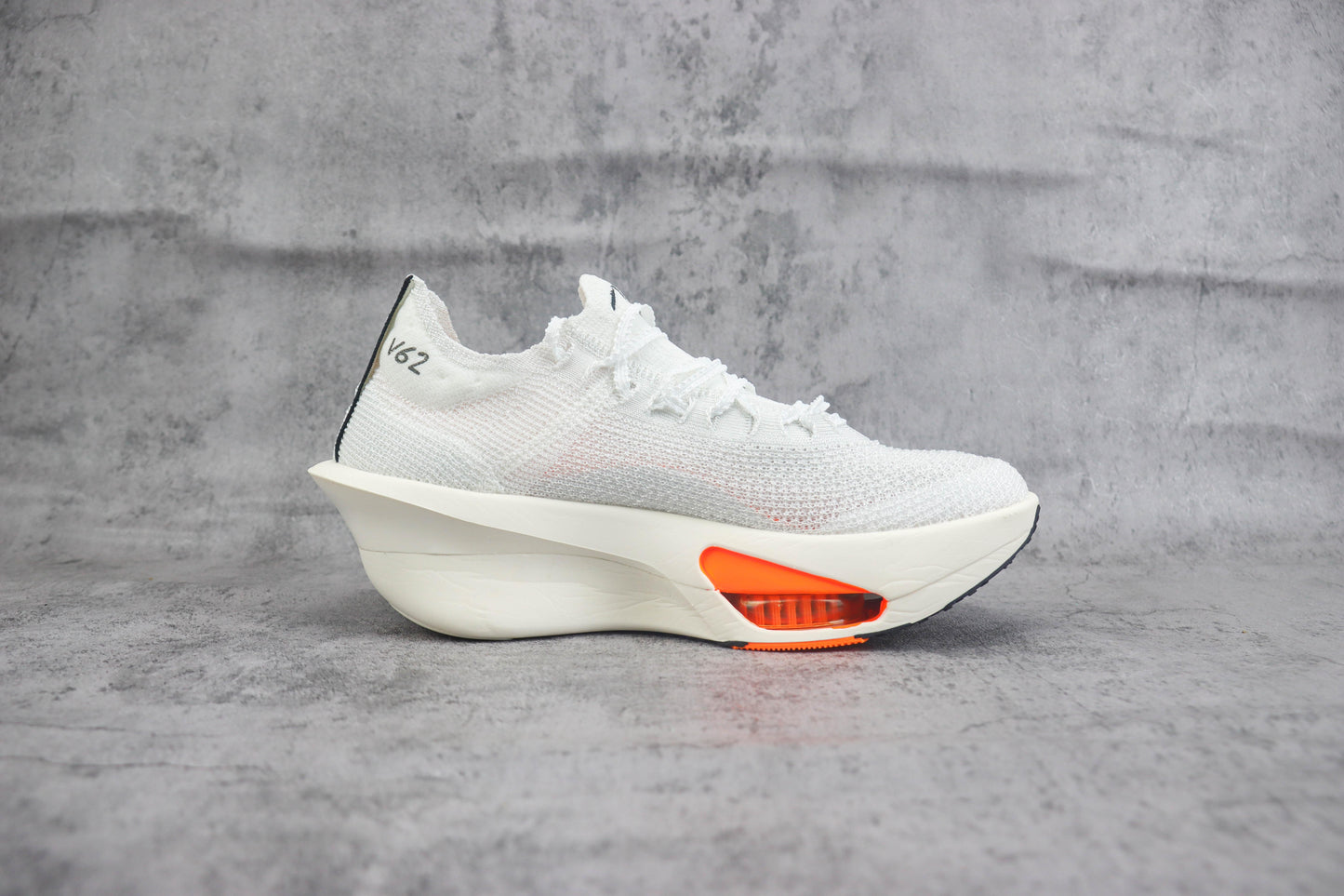 Alphafly C50 Branco e Laranja
