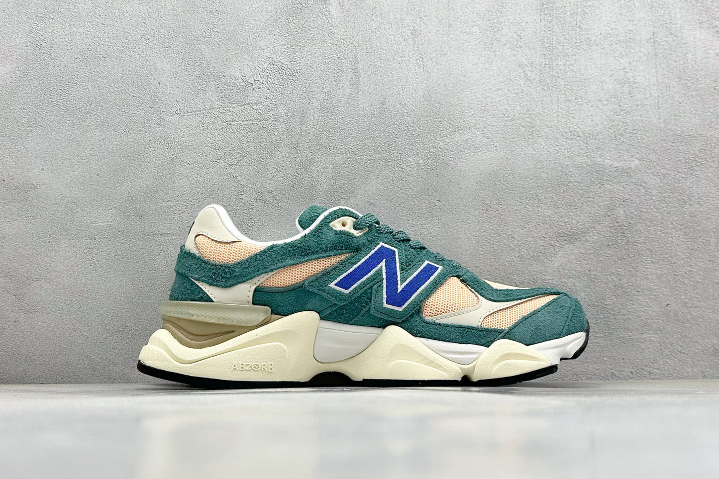 New Balance NB9060 V12