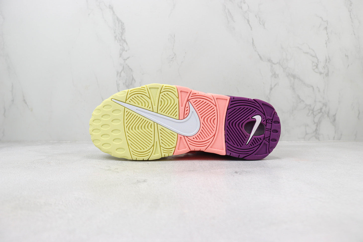 NK Air More Uptempo V42