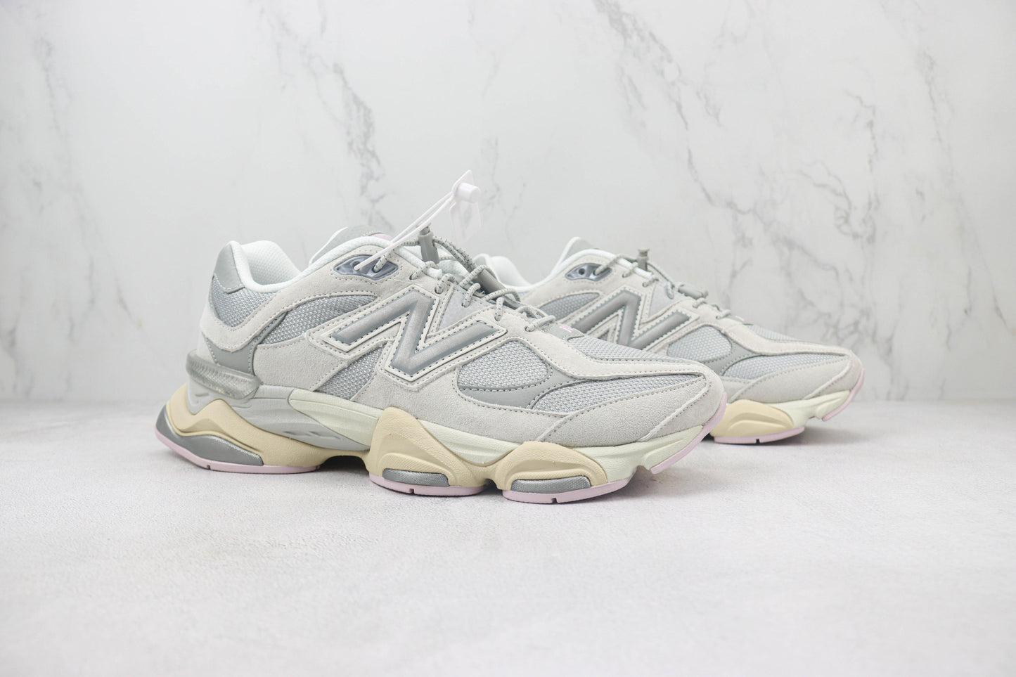 New Balance NB9060 B90 V133