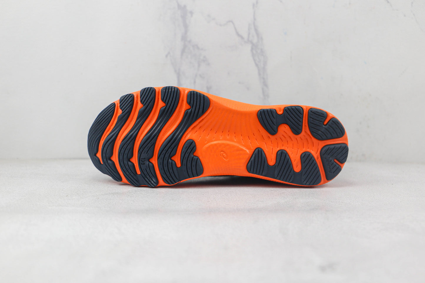 Asics Gel Nimbus 24 Azul Escuro e Laranja