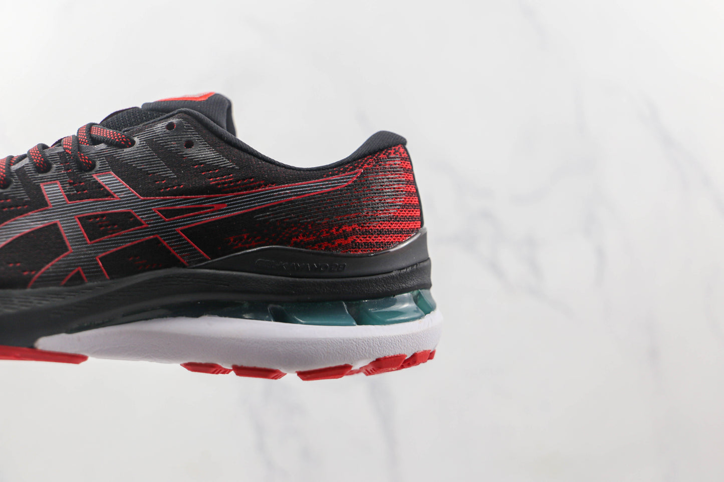Asics Gel Nimbus 24 Vermelho e Preto