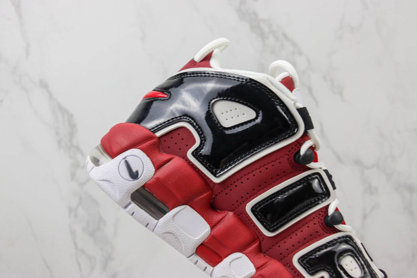 NK Air More Uptempo V48
