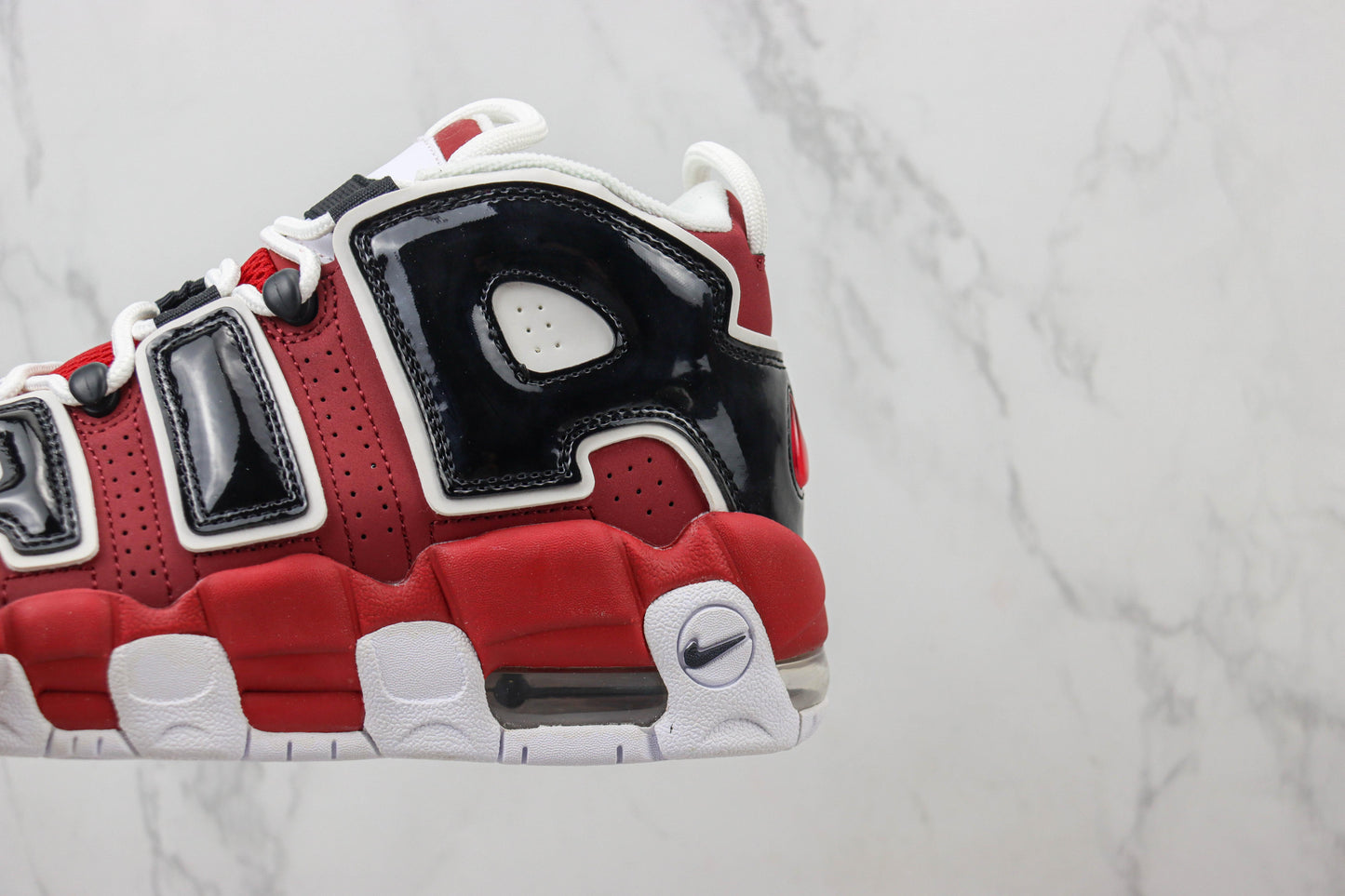 NK Air More Uptempo V48