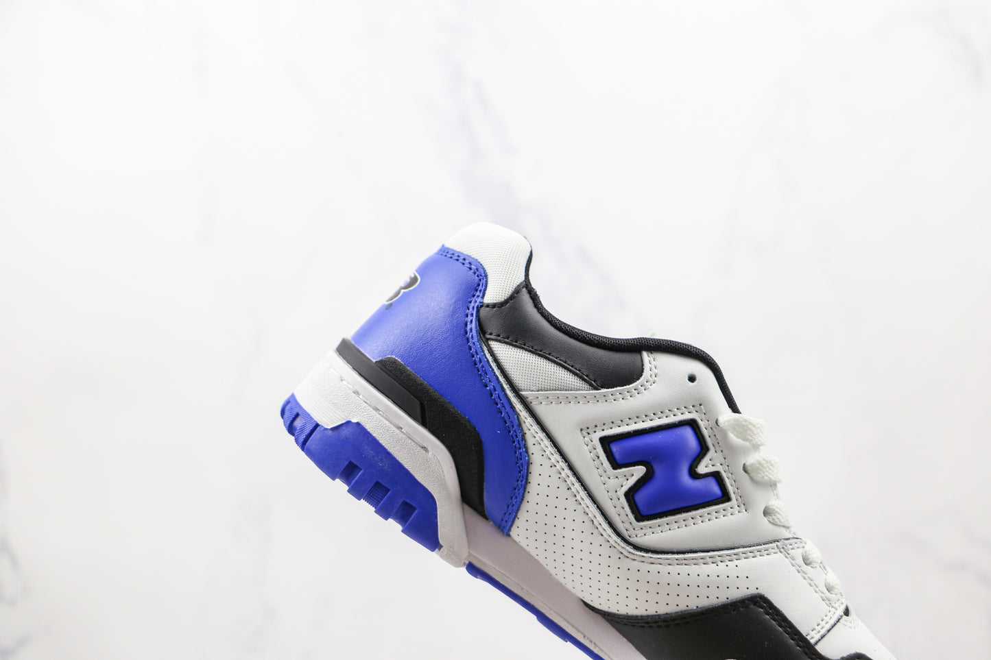 NB 550 Azul e Preto