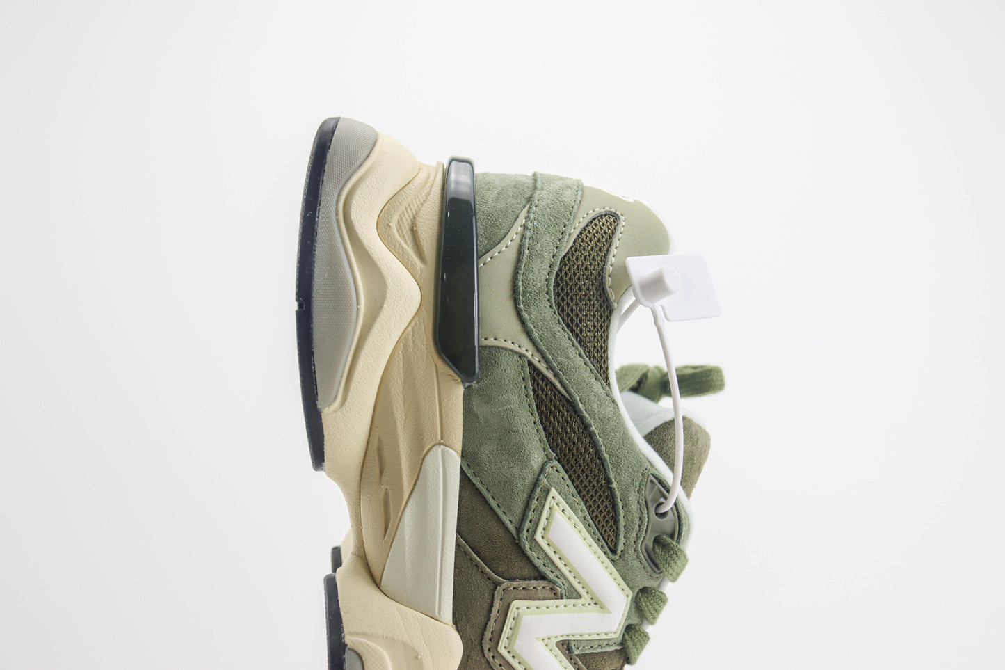 New Balance NB9060 V15
