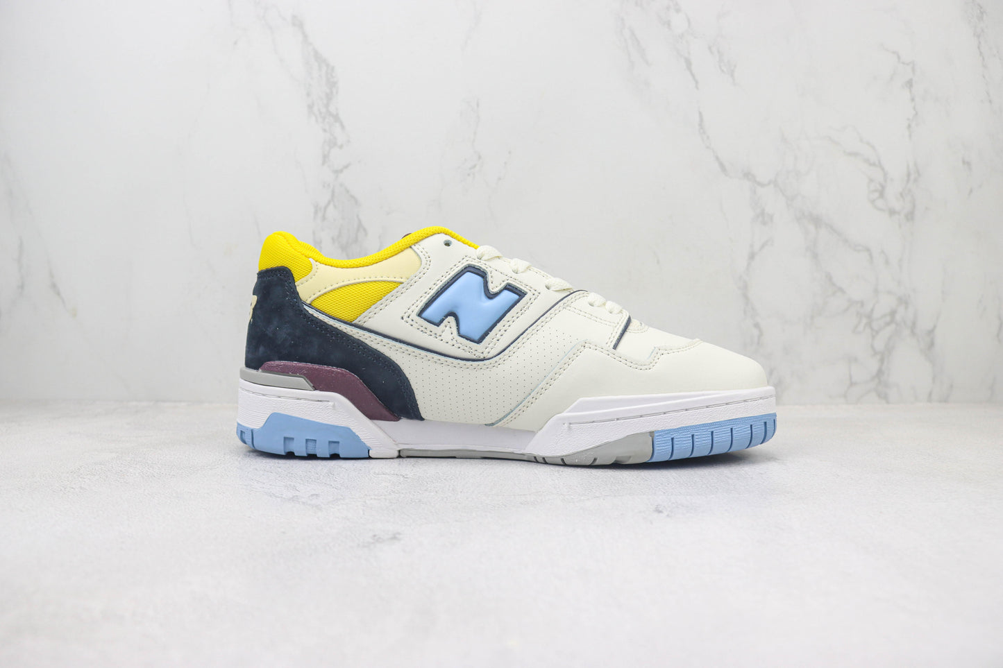 NB 550 Branco e Amarelo