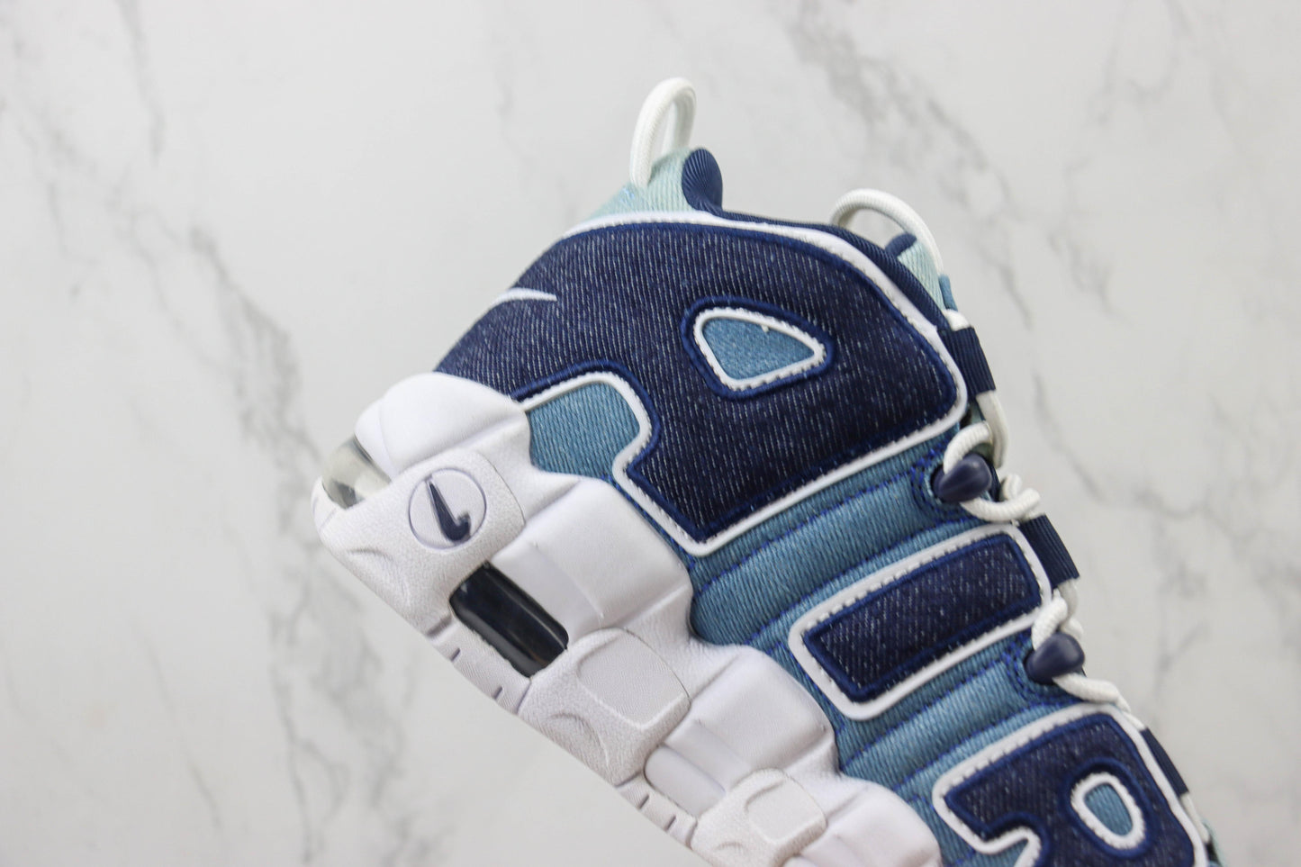 NK Air More Uptempo Azul Escuro