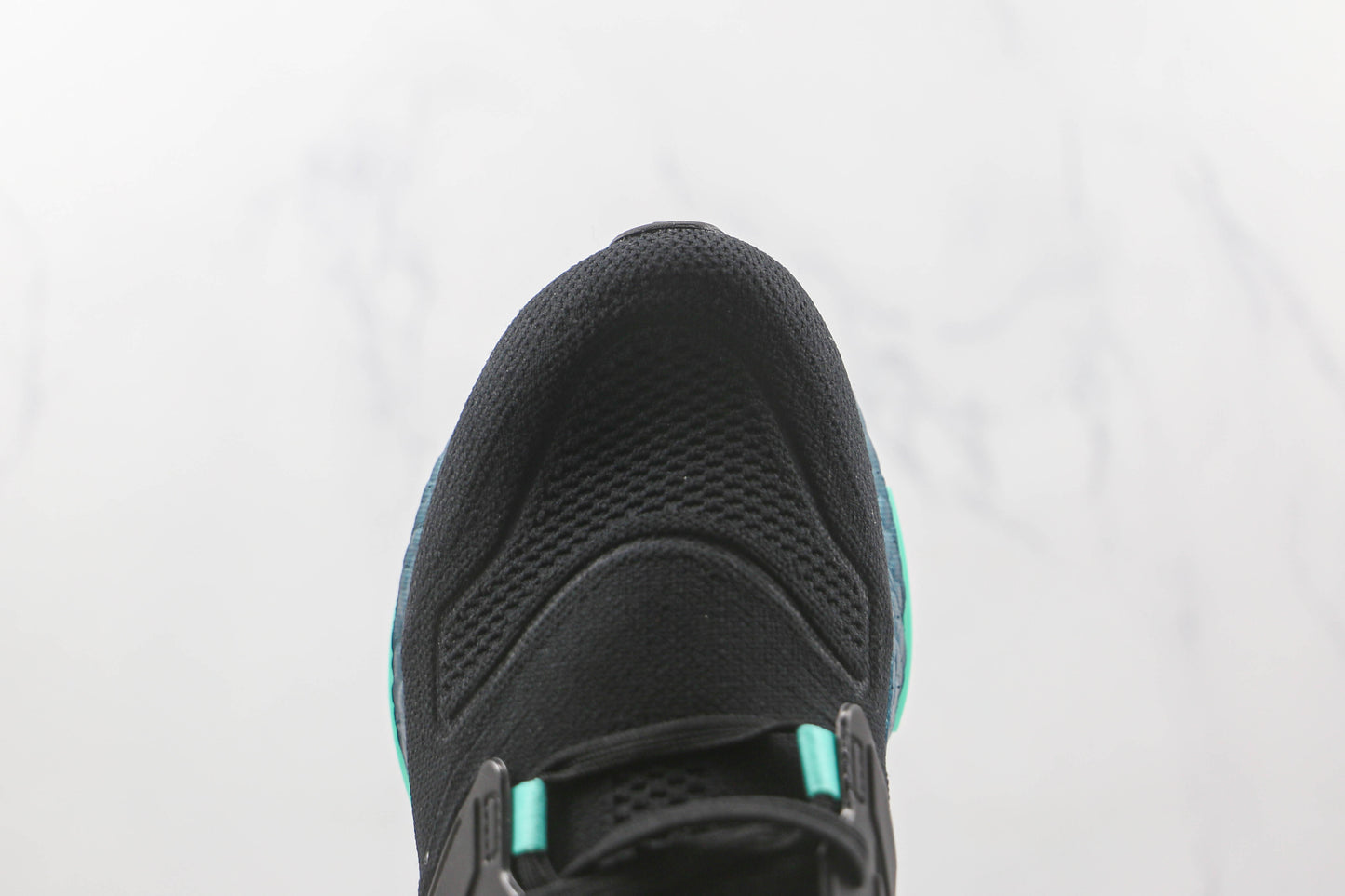 Ultra Boost UB22 LR