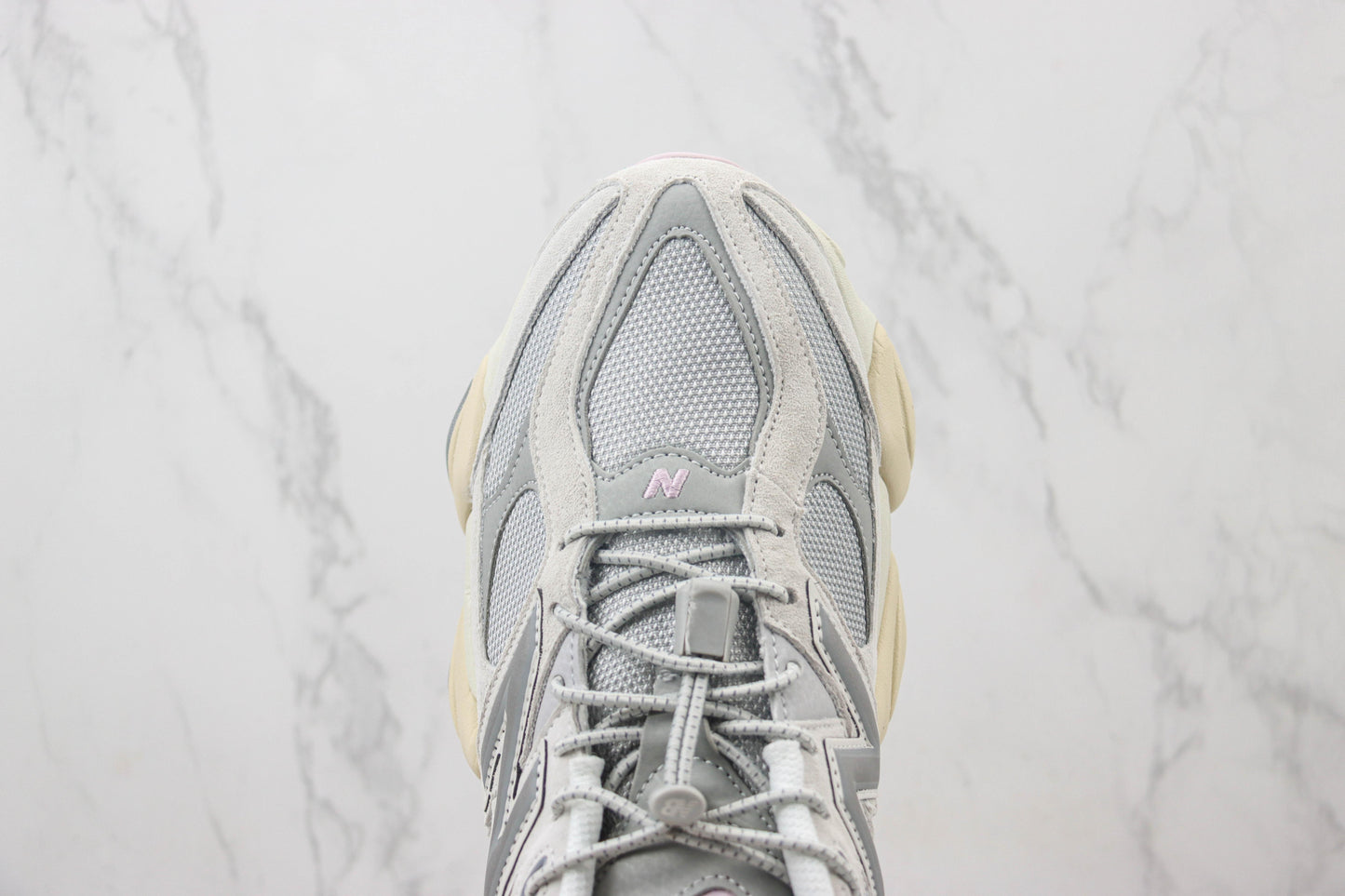 New Balance NB9060 B90 V133