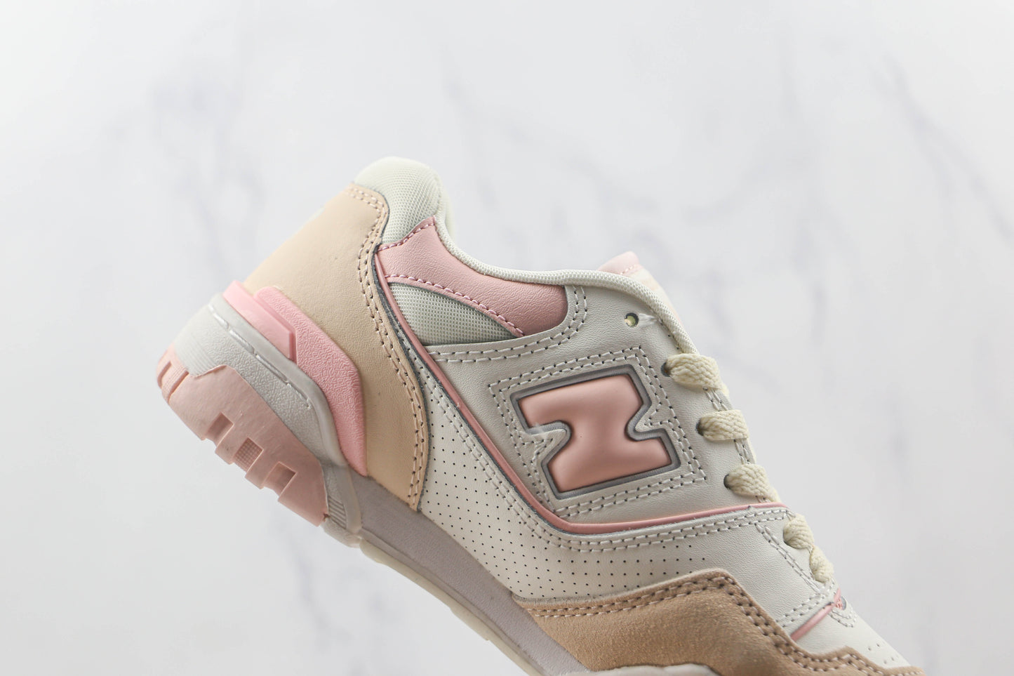 NB 550 White